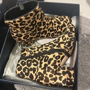 Leopard bootie only worn once